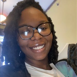 Meet your Posher, Lacyanne